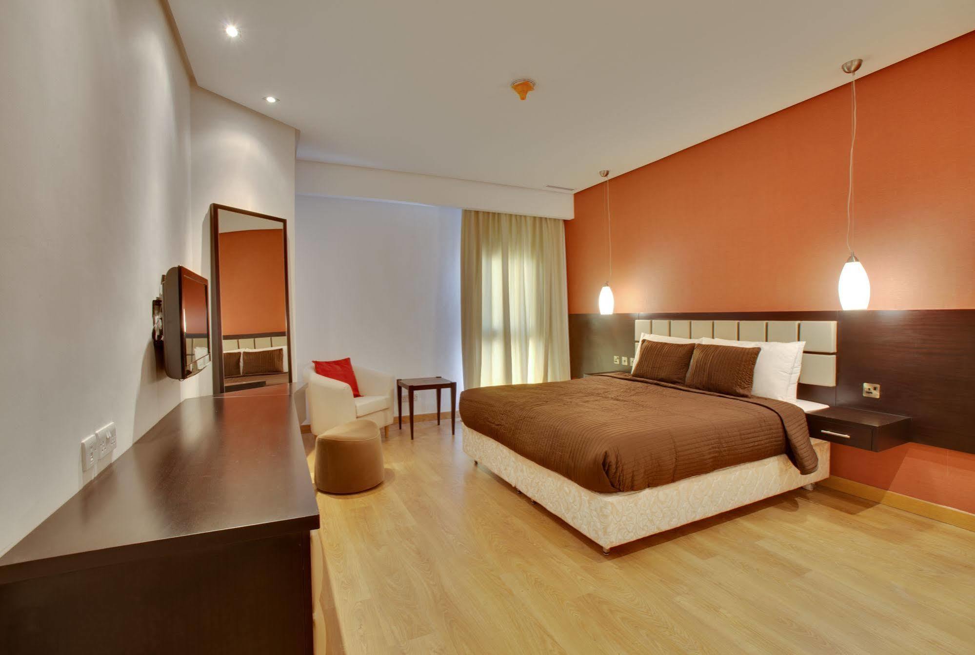 The Rester Hotel Koweït Extérieur photo